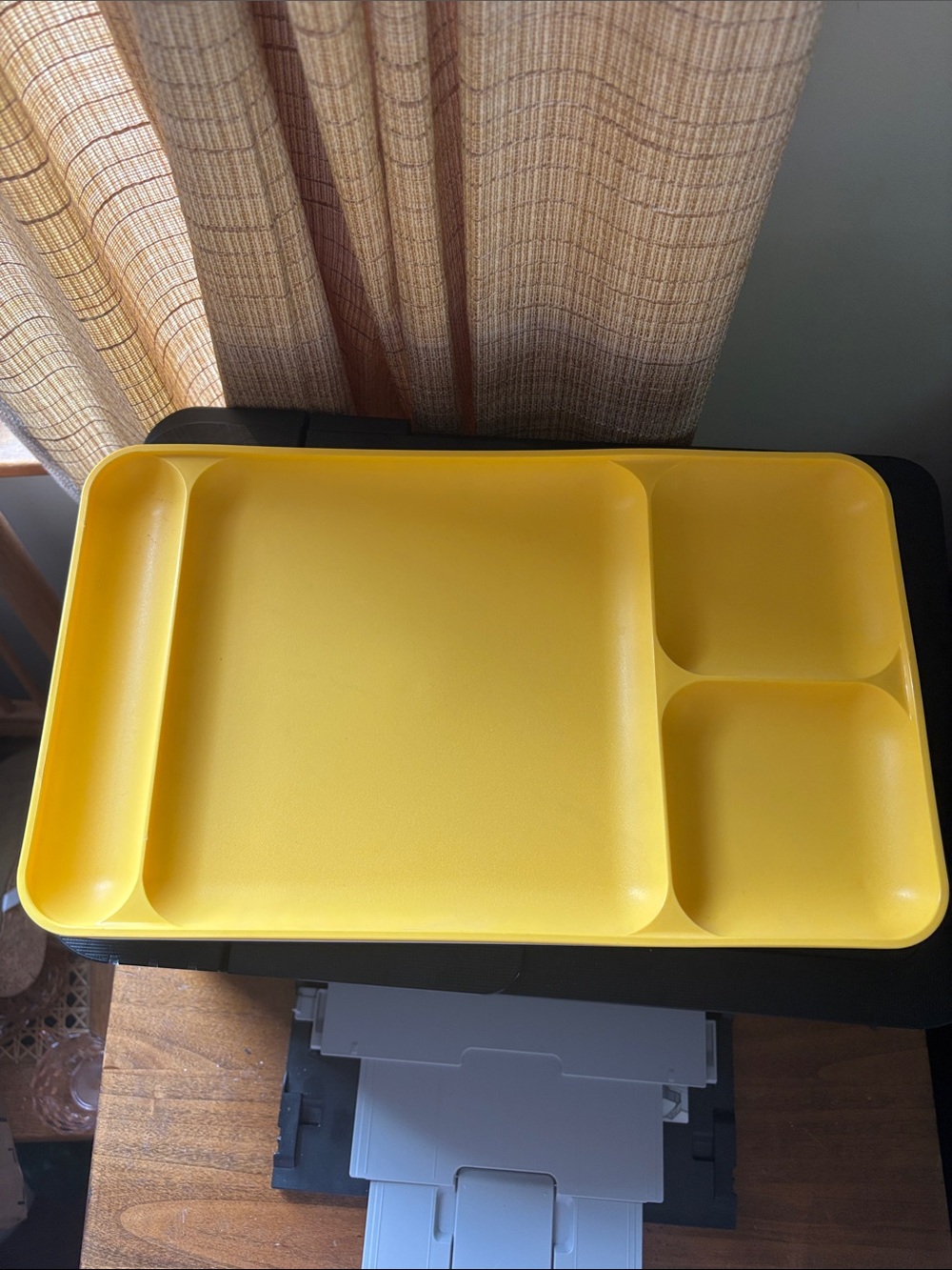 Tupperware set of 4 Serving Trays
